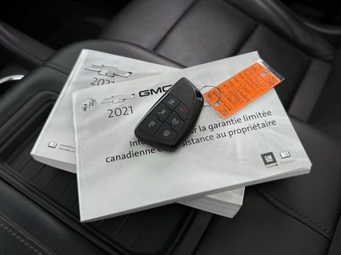 Used 2021 Chevrolet Suburban High Country image 8