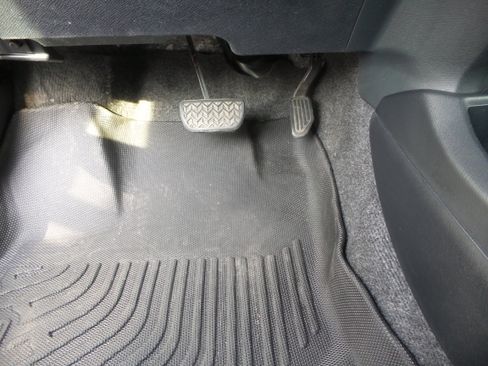Used 2013 Toyota Prius C One FWD image 58