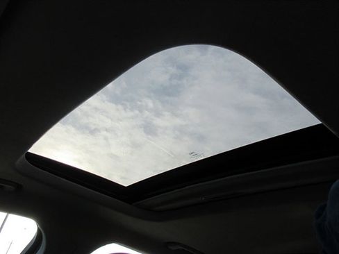 Used 2013 Ford Fusion Titanium w/ Titanium Driver Assist Pkg image 32