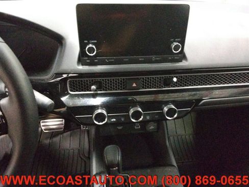 Used 2022 Honda Civic Sport image 12