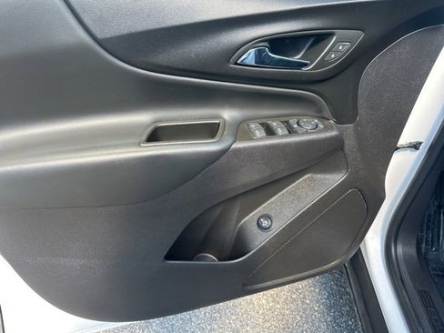 Used 2024 Chevrolet Equinox LT image 30