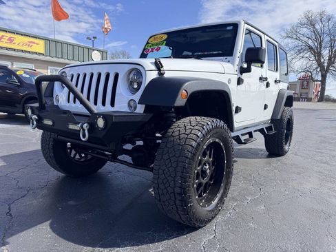 Used 2016 Jeep Wrangler Unlimited Sport w/ Connectivity Group image 4