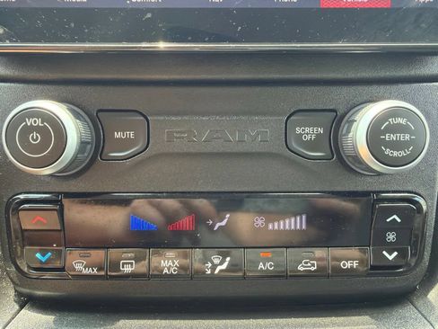 Used 2023 RAM ProMaster 2500 w/ Advance Safety Group (B) FWD image 38