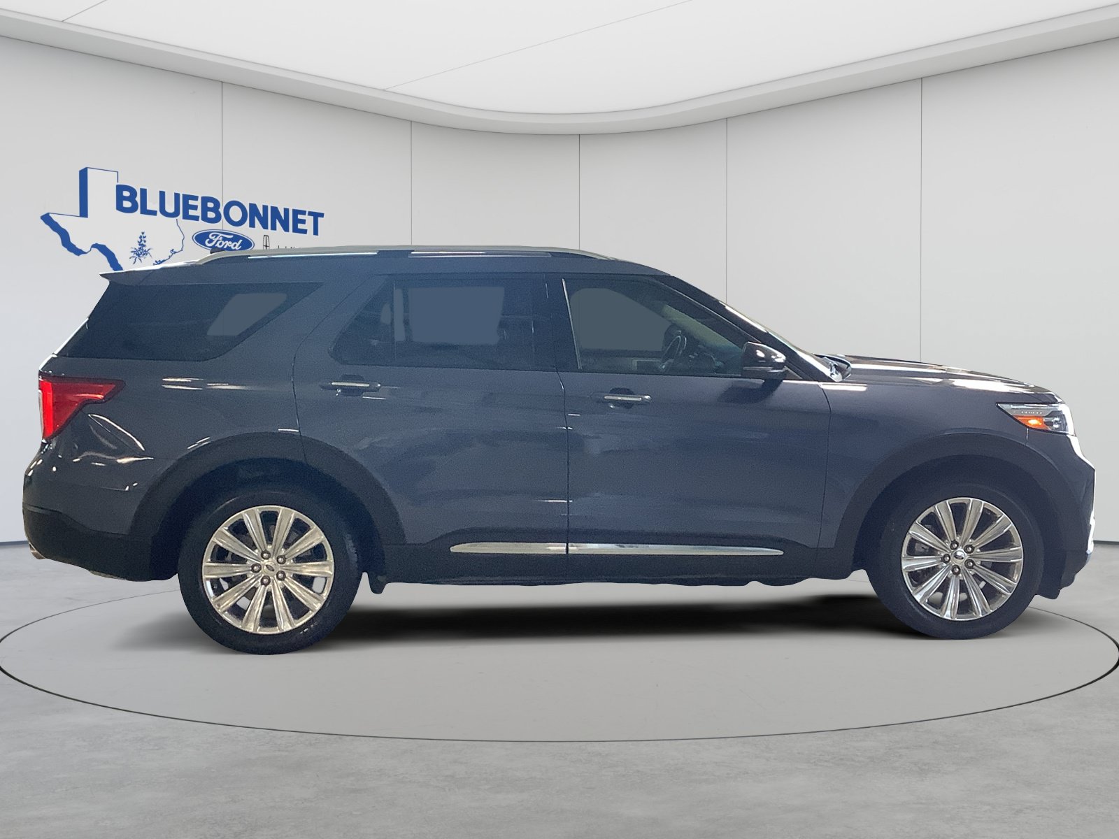 Used 2021 Ford Explorer Limited w/ Hybrid Equipment Group 310A RWD image 4