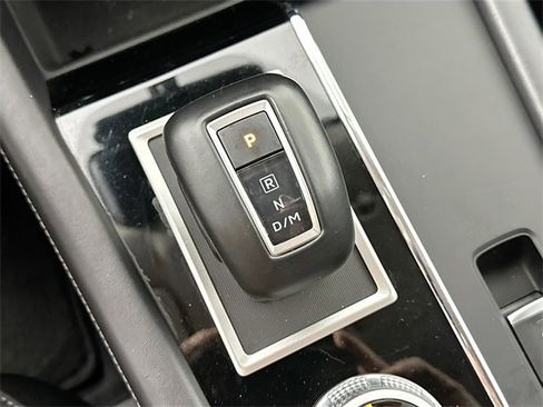 Used 2024 Mitsubishi Outlander SE image 15
