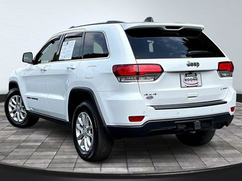 Used 2021 Jeep Grand Cherokee Laredo AWD/4WD image 4