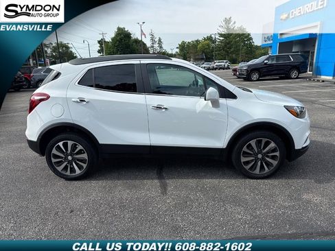 Used 2022 Buick Encore Preferred w/ Safety Package image 2