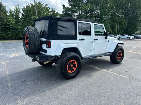 Used 2017 Jeep Wrangler Unlimited Sahara image 8
