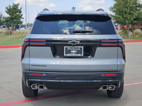 New 2027 Chevrolet Traverse LT w/ Midnight/Sport Edition FWD image 8