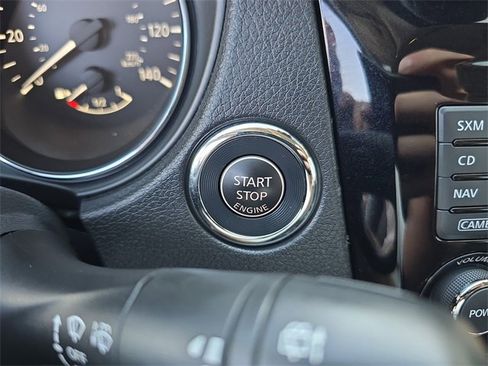 Used 2017 Nissan Rogue SL w/ SL Premium Package image 27