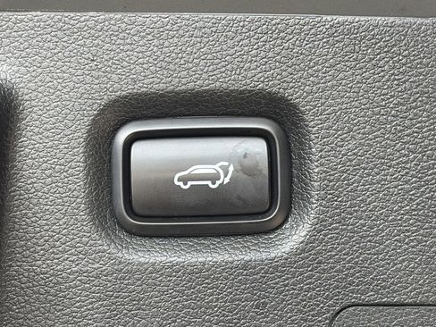 Used 2022 Hyundai Santa Fe Calligraphy image 15