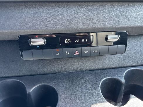 Used 2025 Mercedes-Benz Sprinter 2500 image 10