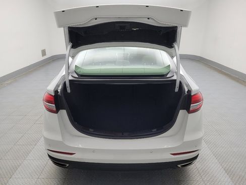 Used 2020 Ford Fusion SE image 29