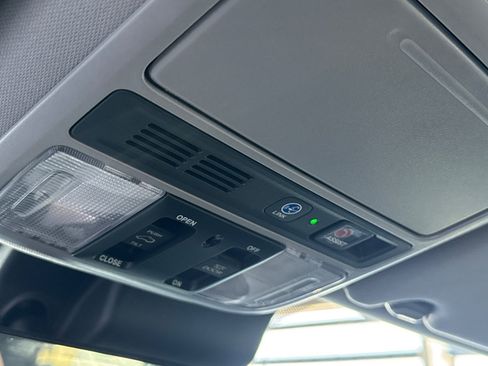 Used 2022 Honda Pilot Touring image 26