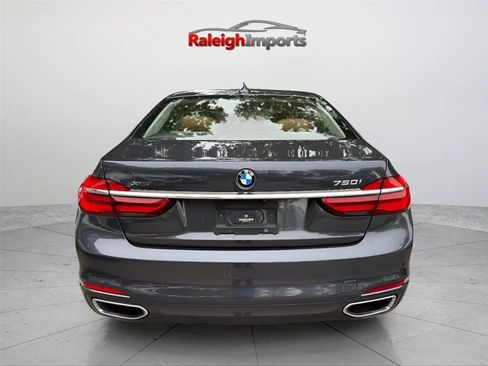 Used 2016 BMW 750i xDrive AWD/4WD image 7