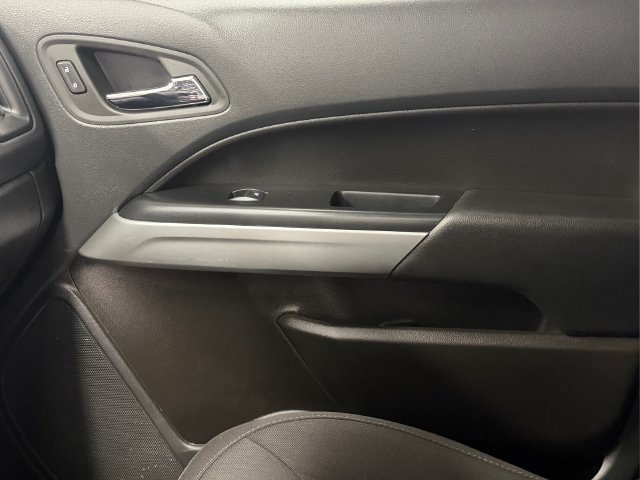 Used 2022 Chevrolet Colorado LT RWD image 28