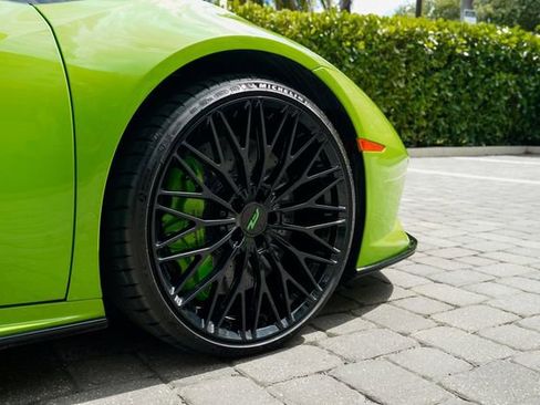 Used 2021 Lamborghini Huracan EVO RWD image 51