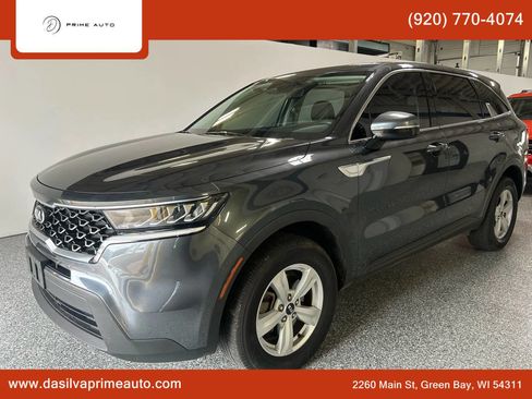 Used 2021 Kia Sorento LX image 1