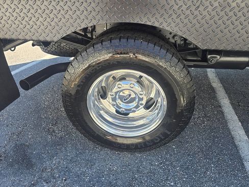 Used 2005 Ford F350 XLT RWD image 15
