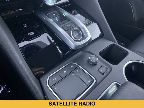 Used 2024 Acura MDX SH-AWD image 7