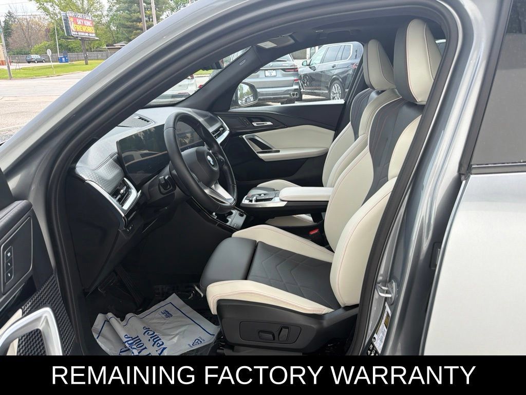 Used 2025 BMW X2 xDrive28i w/ Convenience Package AWD/4WD image 32