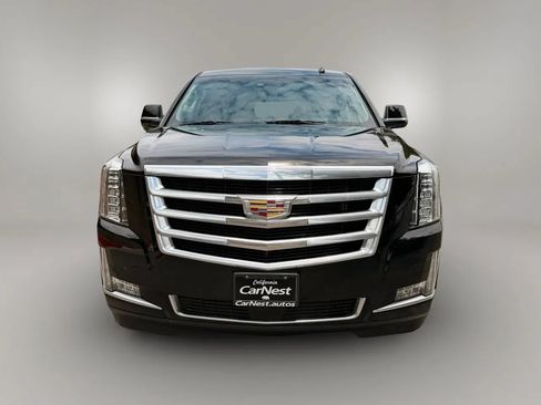 Used 2017 Cadillac Escalade ESV Premium Luxury RWD image 6