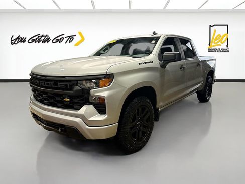Used 2022 Chevrolet Silverado 1500 Custom image 1