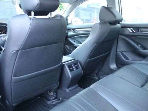 Used 2019 Honda Accord EX-L image 19
