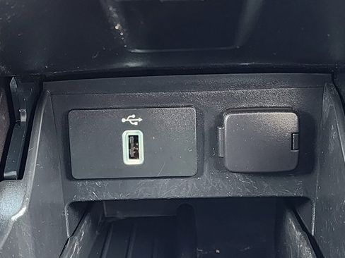 Used 2019 Ford Explorer Platinum image 26