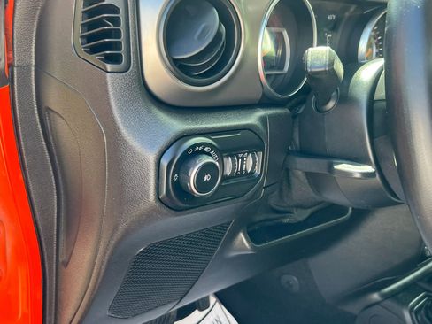 Used 2020 Jeep Wrangler Unlimited Sport S AWD/4WD image 14