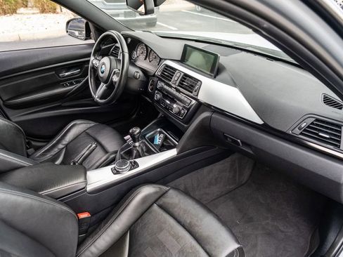 Used 2015 BMW M3 image 26