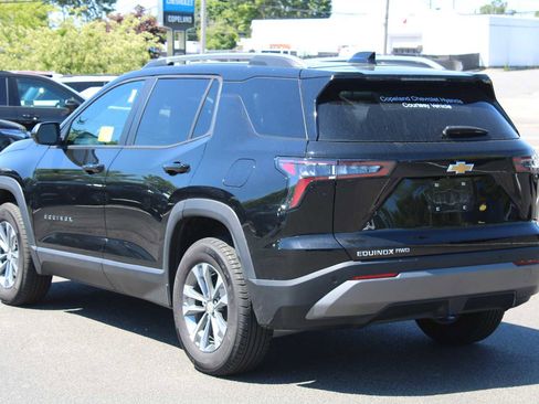 Used 2025 Chevrolet Equinox LT w/ Convenience Package II AWD/4WD image 4