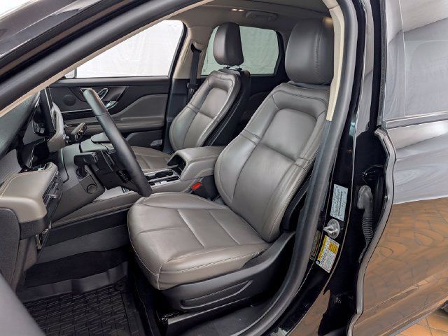 Used 2024 Lincoln Corsair AWD w/ Equipment Group 101A image 10