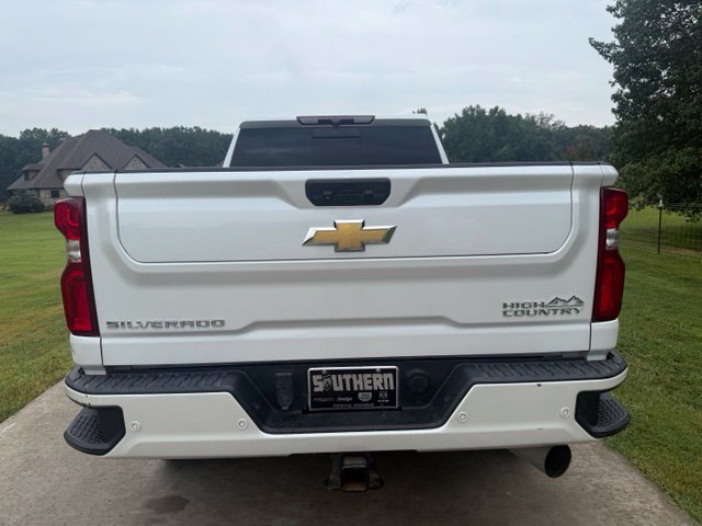 Used 2022 Chevrolet Silverado 2500 High Country AWD/4WD image 4