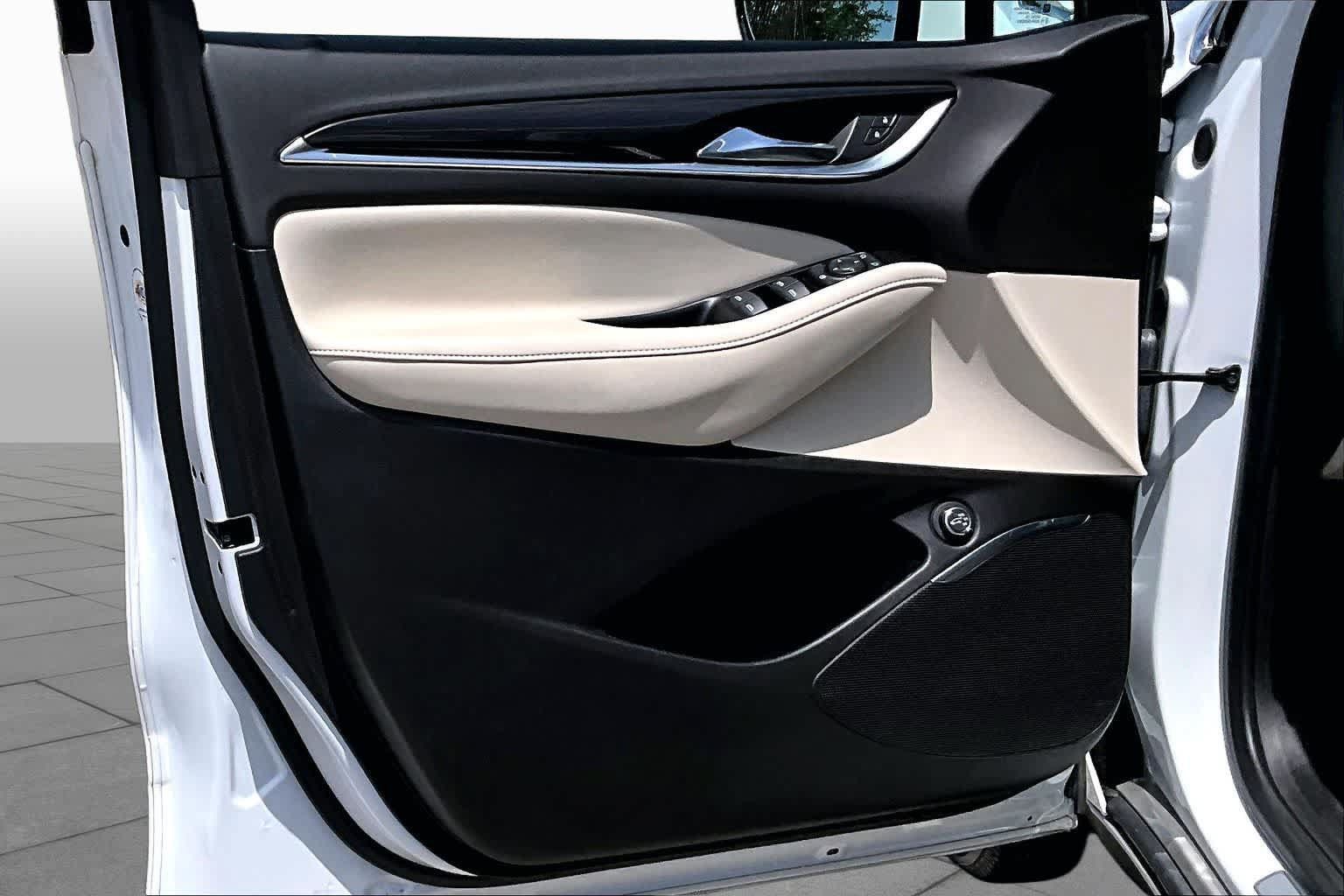 Used 2023 Buick Enclave Essence FWD image 51