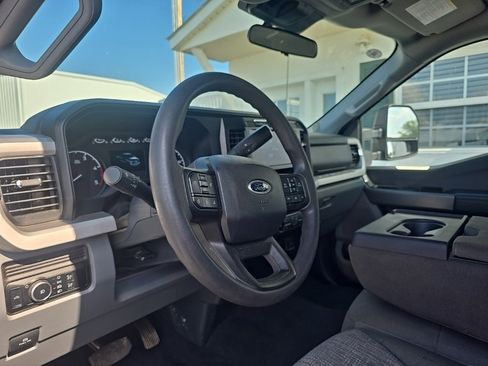 Used 2024 Ford F250 XLT image 14