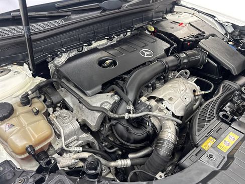 Used 2021 Mercedes-Benz GLB 250 w/ Premium Package image 75