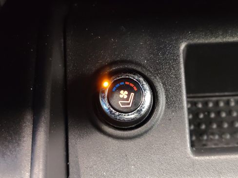 Certified 2024 Nissan Titan PRO-4X w/ Pro-4x Convenience Package AWD/4WD image 27