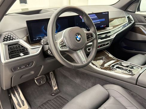 Certified 2024 BMW X5 xDrive40i w/ M Sport Package image 4