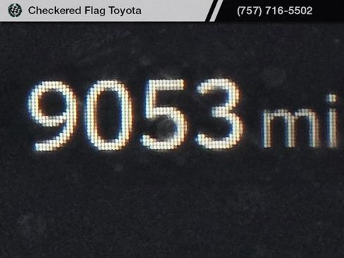 Used 2026 Toyota Camry SE FWD image 11