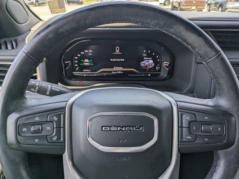 Used 2023 GMC Yukon Denali RWD image 25