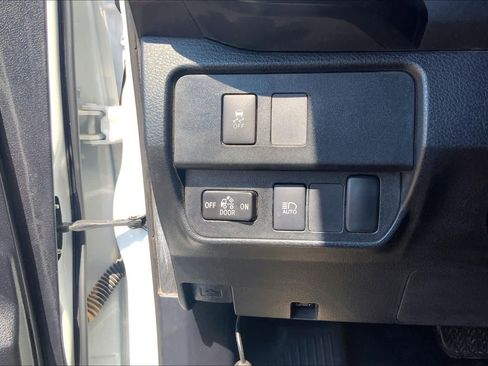 Used 2021 Toyota Tacoma SR w/ SR Convenience Package RWD image 36
