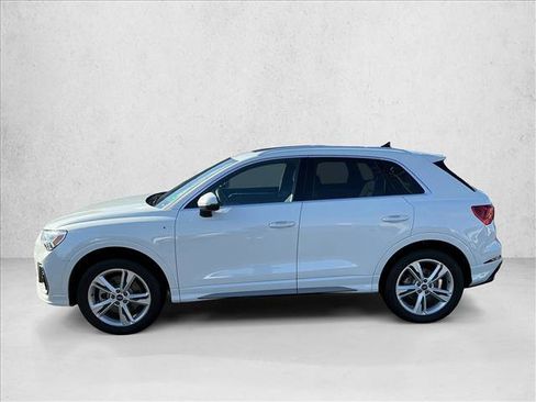 Used 2023 Audi Q3 2.0T Premium Plus w/ Premium Plus Package image 8