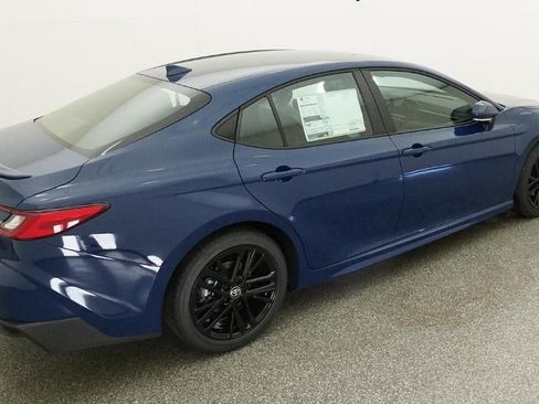 New 2026 Toyota Camry SE FWD image 9