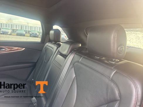 Used 2016 Lincoln MKX Reserve w/ Climate Package image 9