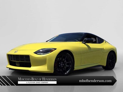 Used 2023 Nissan Z w/ Floor Mat Package (L93) RWD image 1
