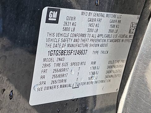 Used 2015 GMC Canyon SLE RWD image 16
