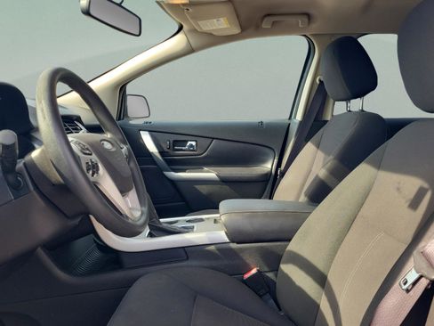 Used 2013 Ford Edge SE image 17