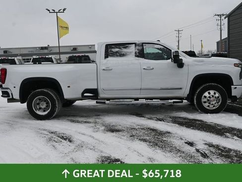 Used 2024 Chevrolet Silverado 3500 High Country w/ Technology Package image 4