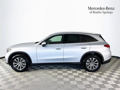 Certified 2025 Mercedes-Benz GLC 300 image 4